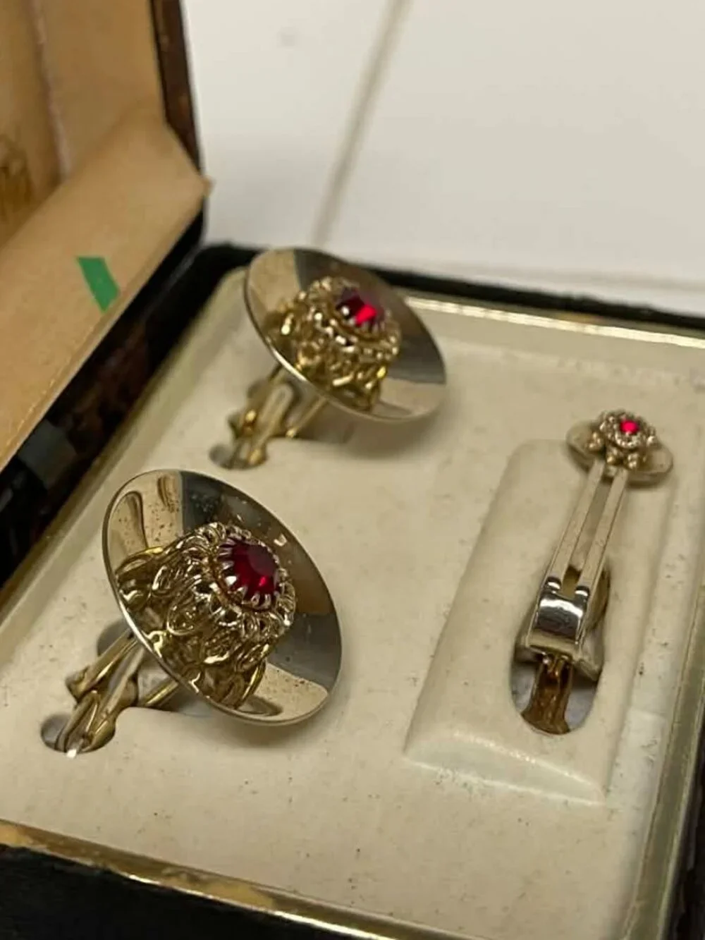 Europa cuff links and tie clip
